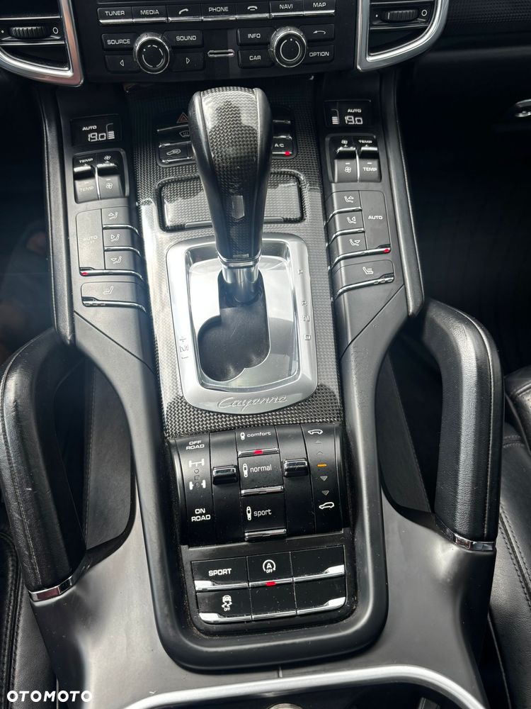 Porsche Cayenne Diesel Platinum Edition - 13