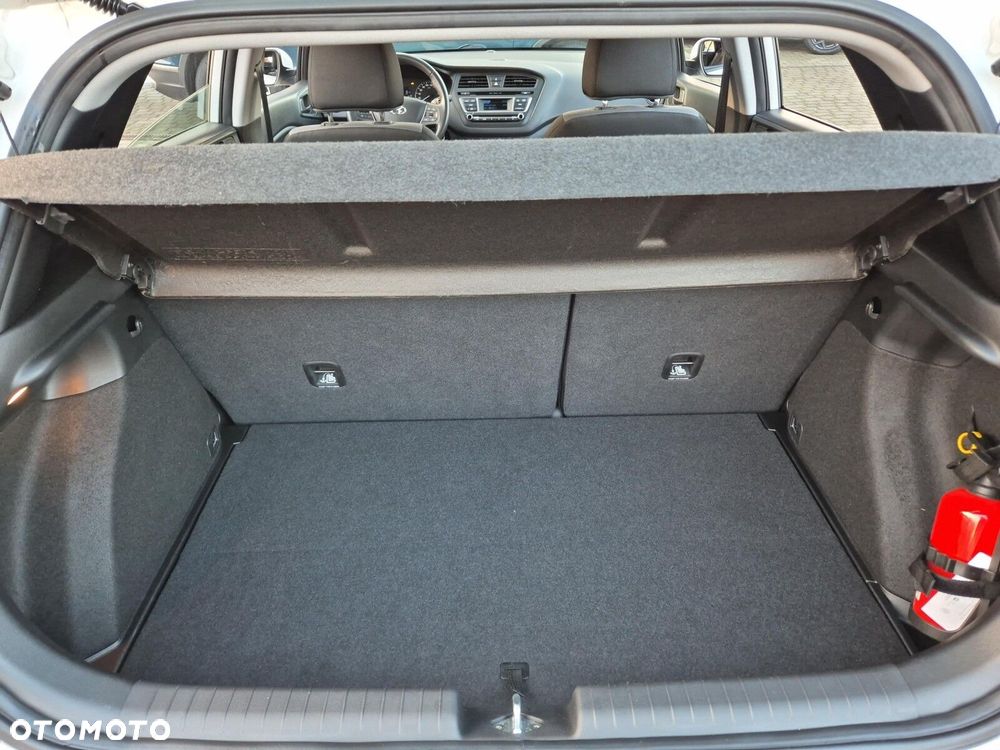 Hyundai i20 1.2 Comfort - 24