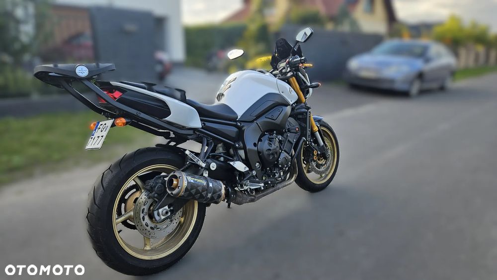 Yamaha FZ8 - 5