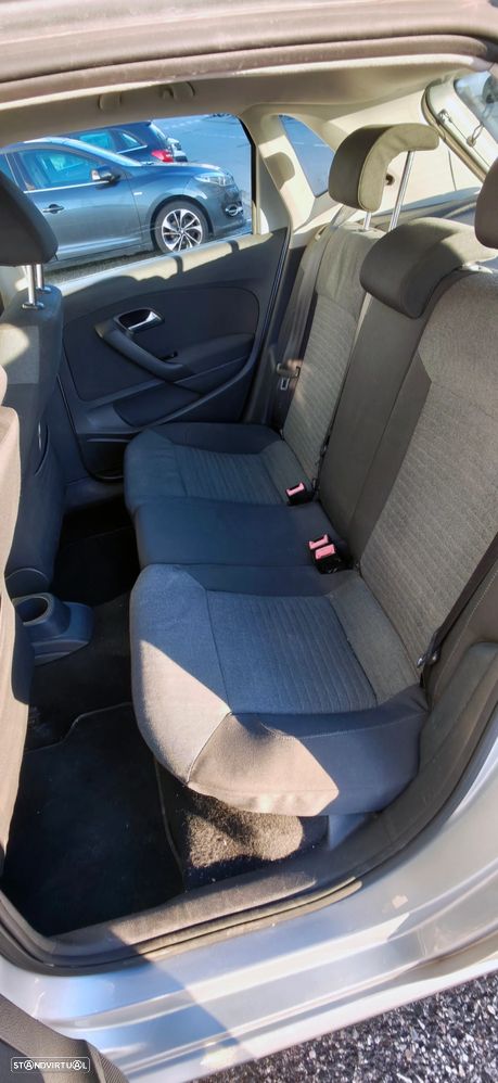 VW Polo 1.6 TDI Highline - 8