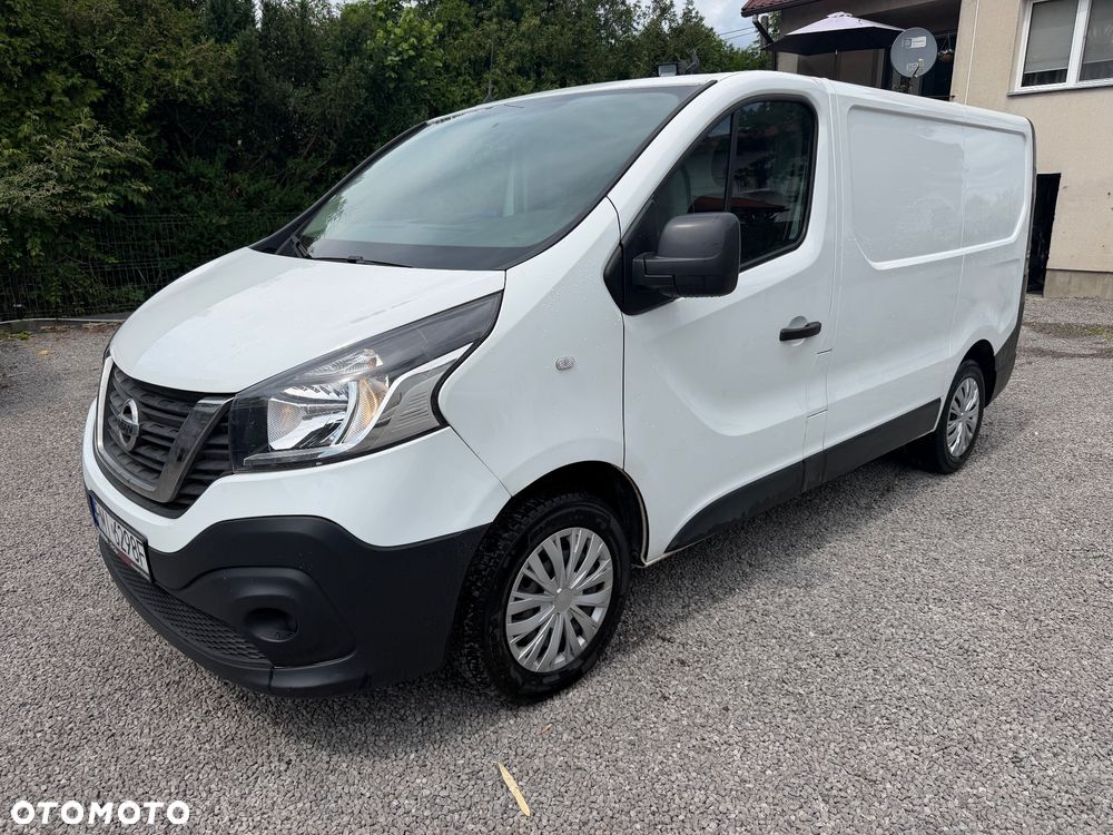 Nissan NV300 - 1