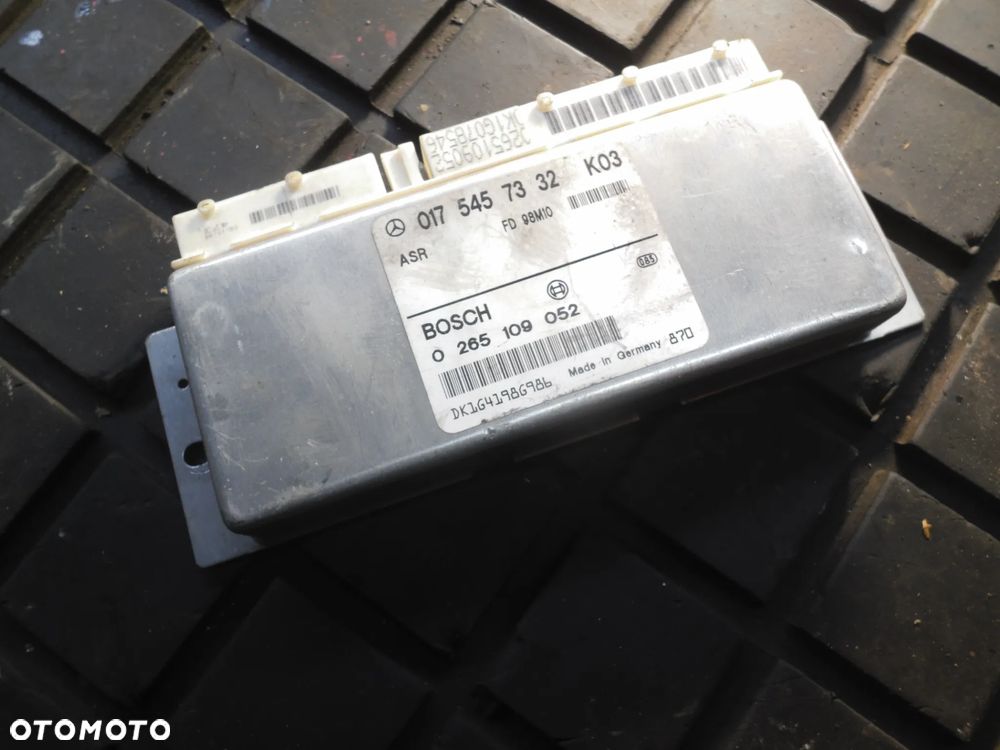 MERCEDES E W210 KOMPUTER STEROWNIK MODUŁ ASR 0175457332 0265109052 POSIADAM 4 SZT - 1