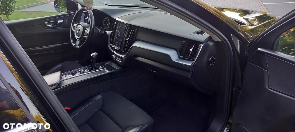 Volvo XC 60 D3 Momentum - 21