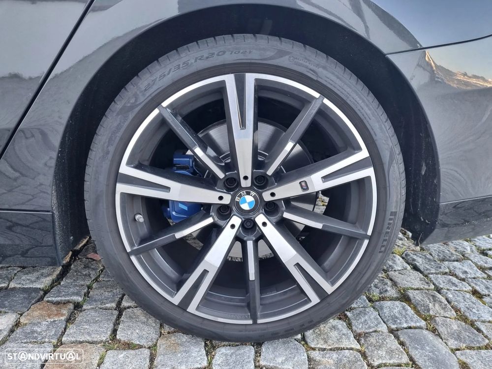BMW 520 d Pack Desportivo M Pro - 17