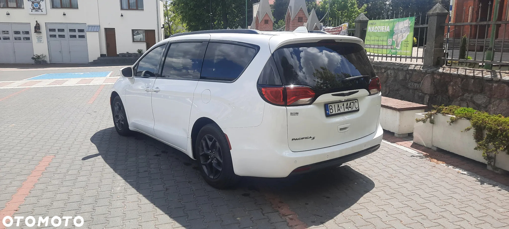 Chrysler Pacifica - 14