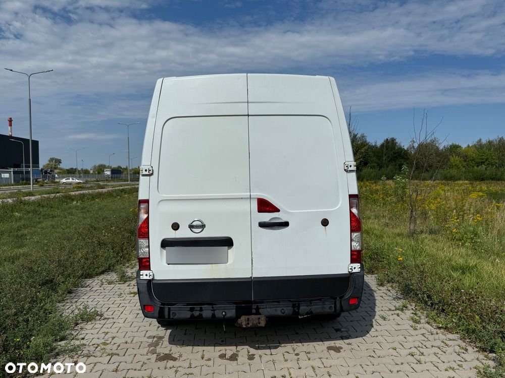 Nissan NV400 - 5