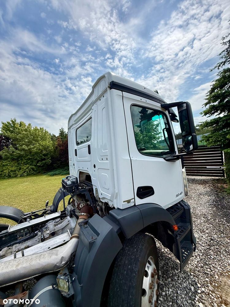 Mercedes-Benz Arocs 3240 - 28