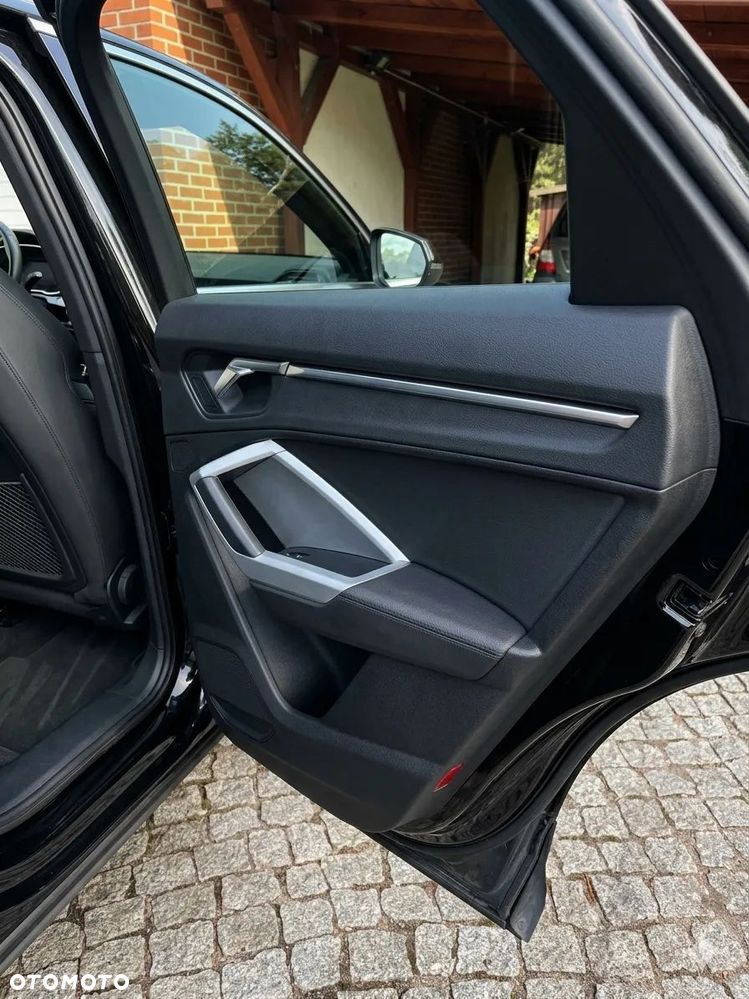 Audi Q3 35 TFSI mHEV S-Line S tronic - 4