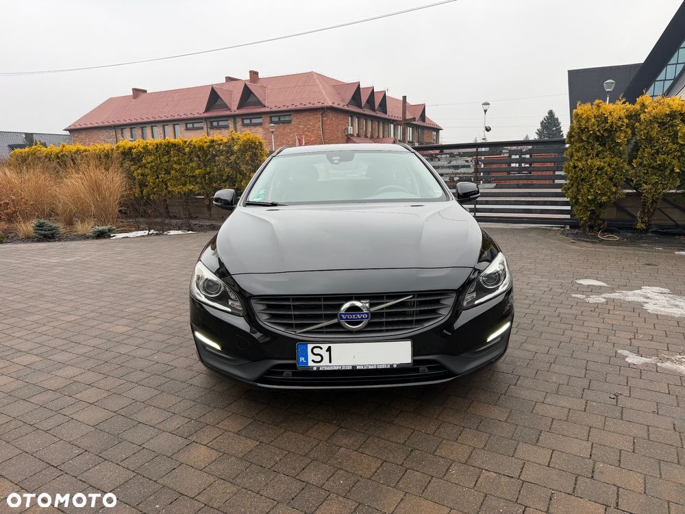Volvo V60 D3 Summum - 2