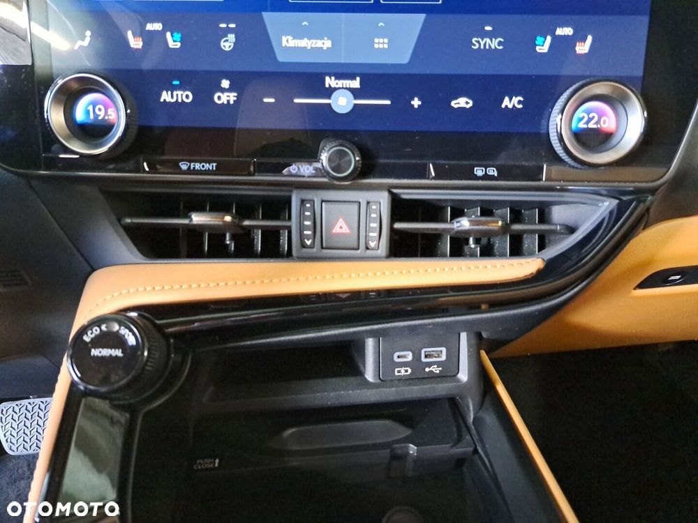 Lexus NX 350h Prestige AWD - 27