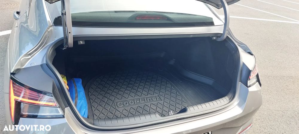 Hyundai Elantra 1.6 l 123 CP CVT Highway - 5