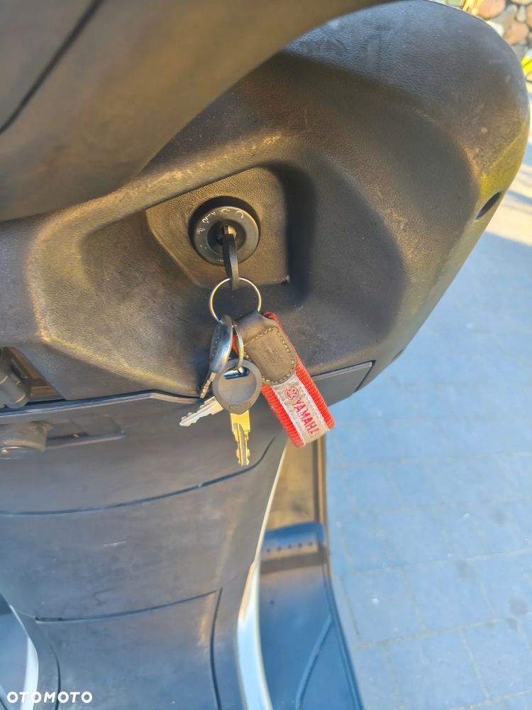 Yamaha X-max - 9