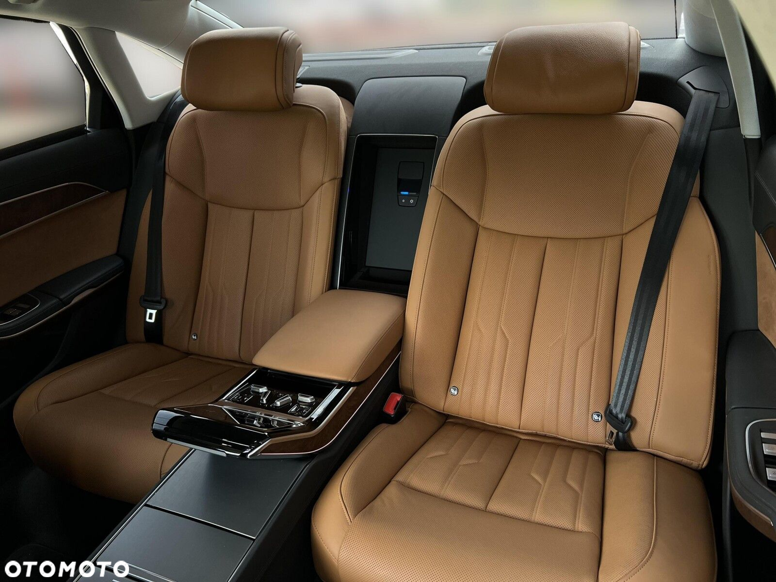 Audi A8 - 38
