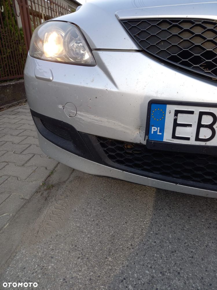 Mazda 3 1.6 Exclusive + - 12