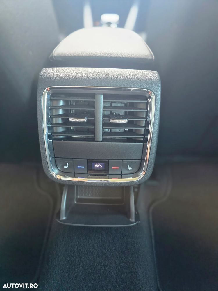 Skoda Octavia 2.0 TDI DSG Style - 40