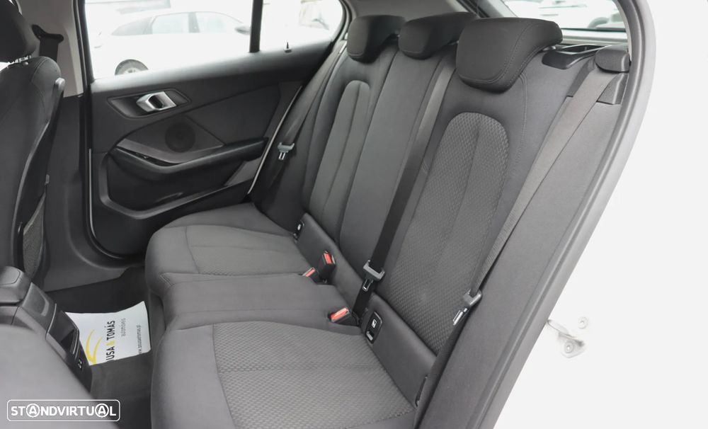 BMW 118 i Auto - 17