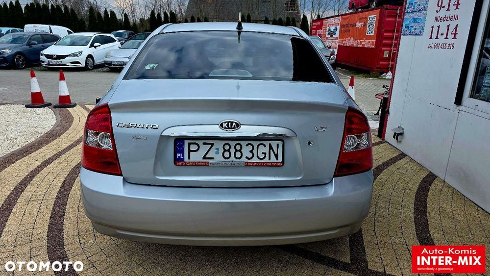 Kia Cerato - 10
