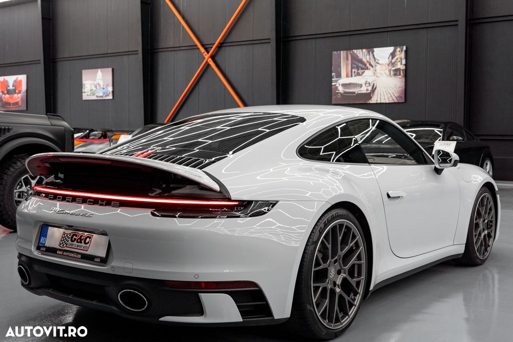 Porsche 911 Carrera 4S PDK - 24