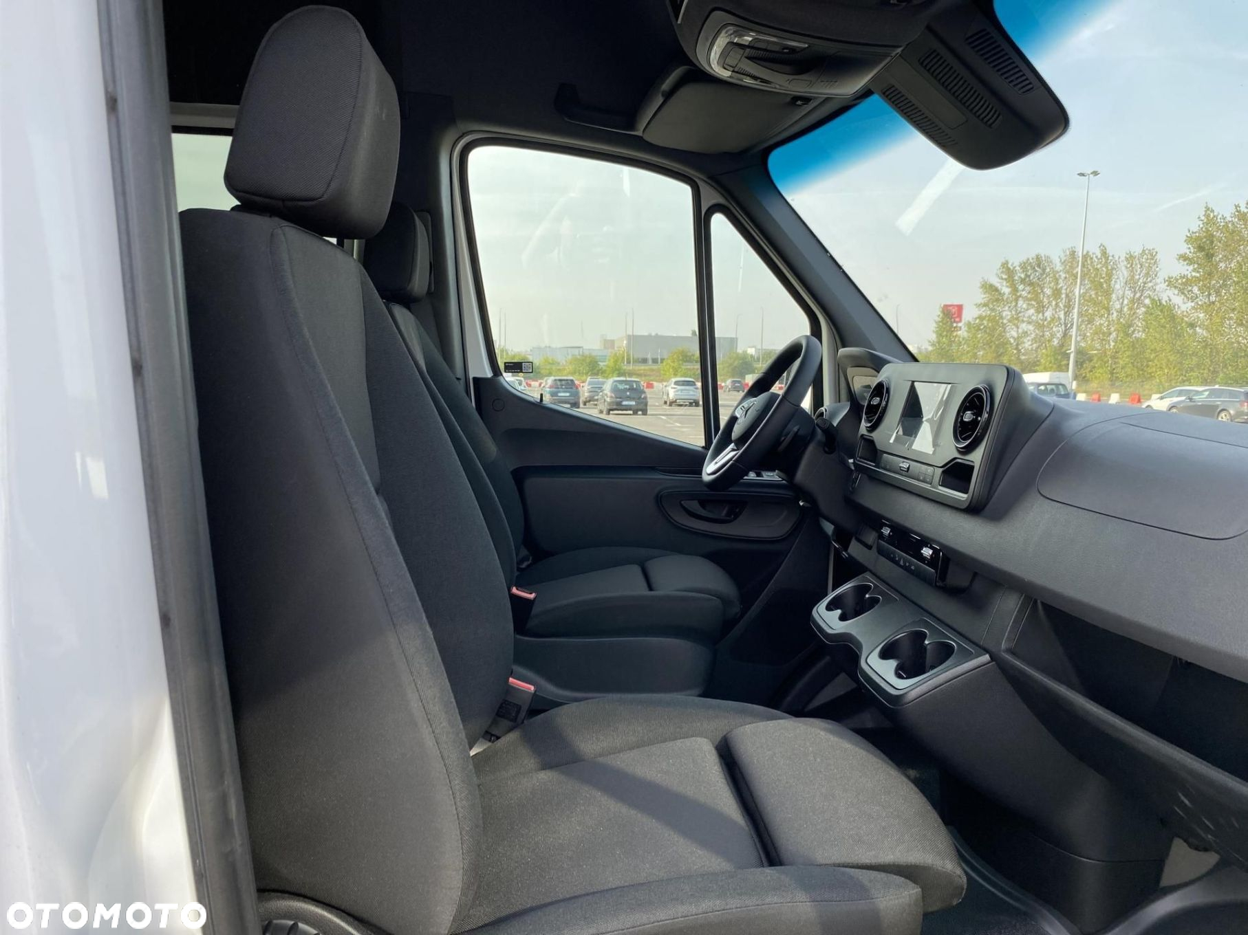 Mercedes-Benz Sprinter - 8