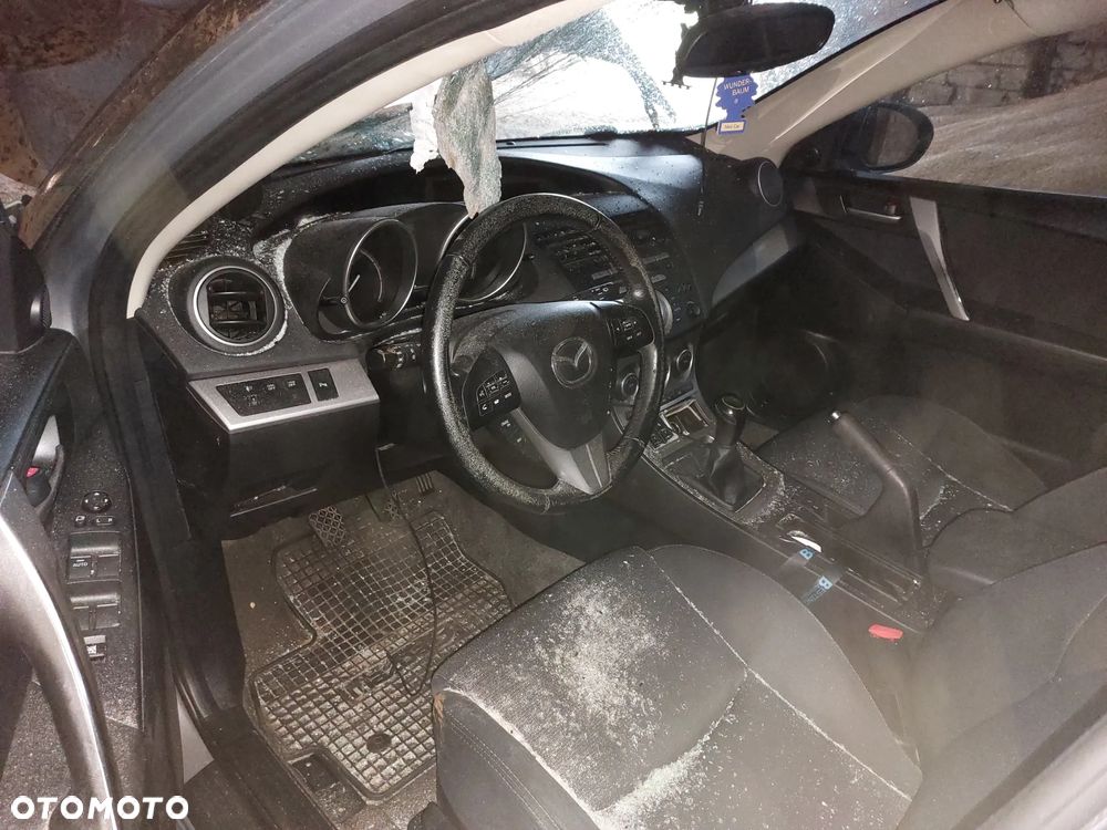 Mazda 3 - 6
