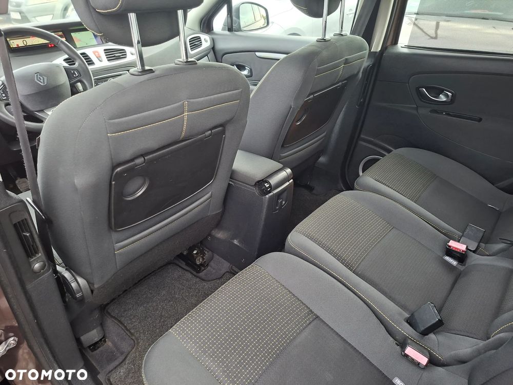Renault Scenic 1.6 16V 110 Authentique - 9