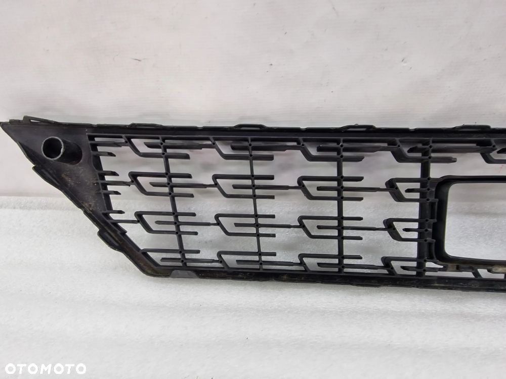 SEAT LEON III 3 LIFT 16- KRATKA ŚRODKOWA POD / NA RADAR , NR 5F0853667H , NR AUKCJI KR517 - 6