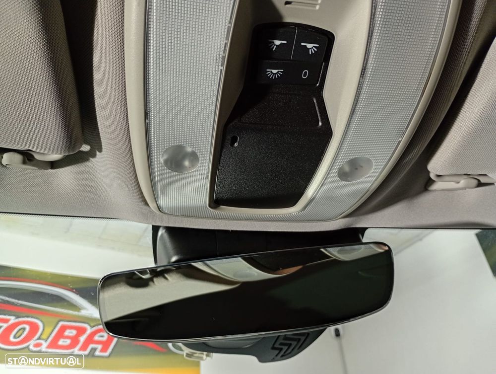 Volvo V60 2.0 D2 R-Design Momentum - 22