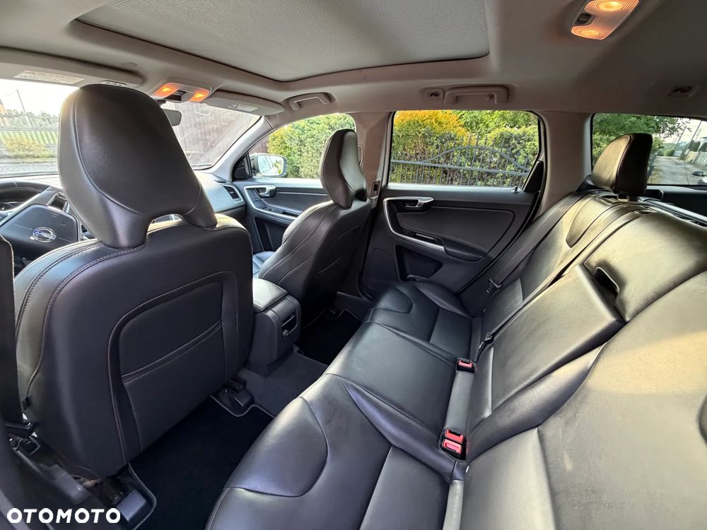 Volvo XC 60 T5 Geartronic Momentum - 9