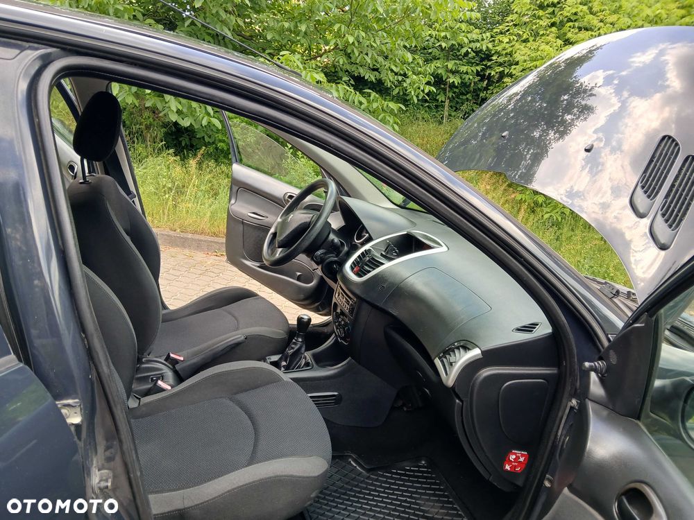 Peugeot 206 plus - 8
