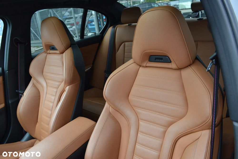 BMW Seria 3 320e M Sport sport - 19