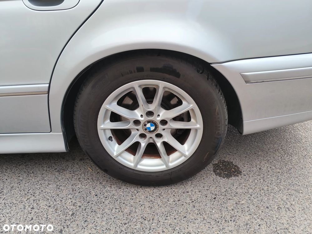 BMW Seria 5 - 32