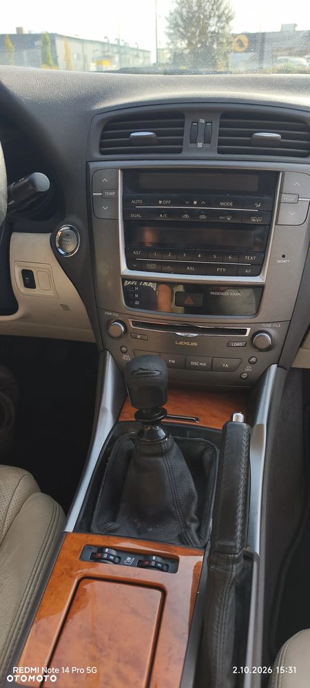 Lexus IS - 5