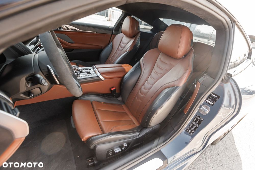 BMW Seria 8 - 28