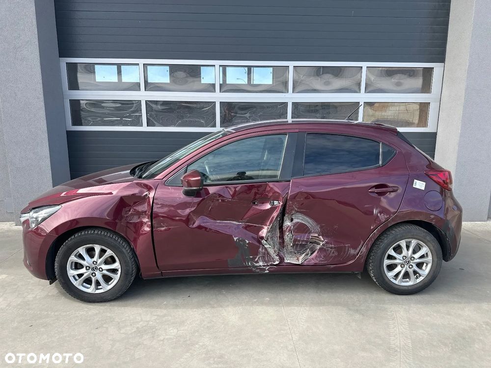Mazda 2 - 4