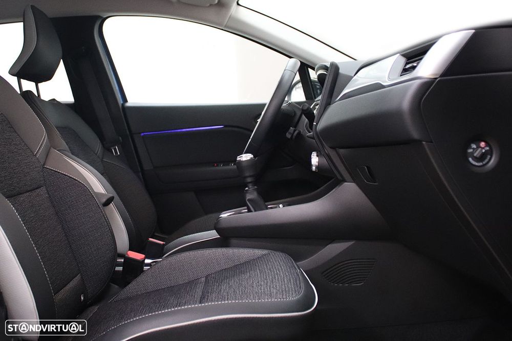 Renault Captur 1.0 TCe Techno Bi-Fuel - 22