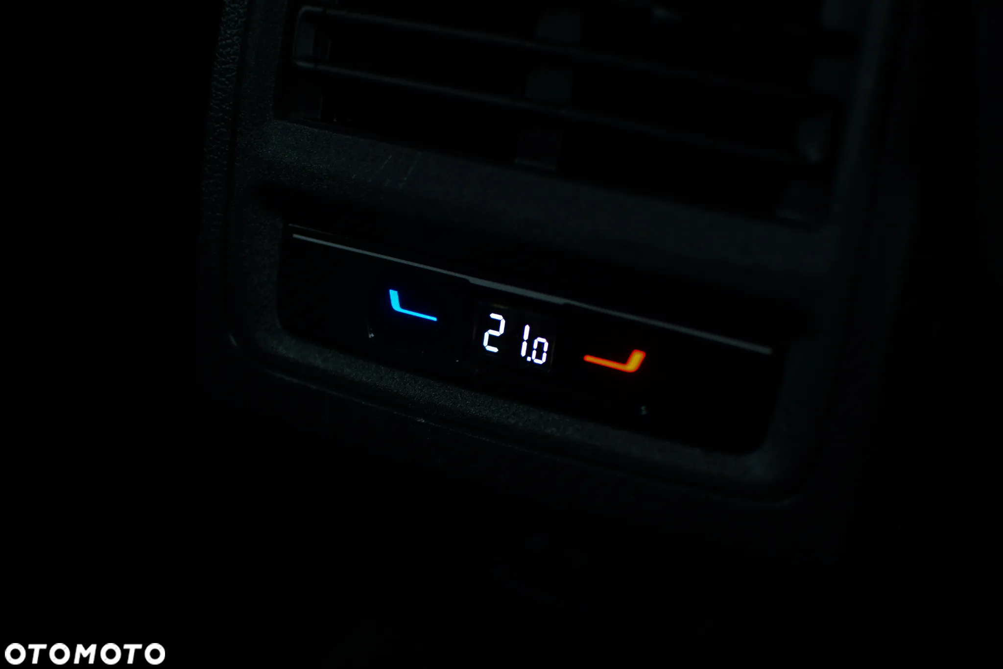 Volkswagen Golf VIII 1.5 TSI EVO Style - 18