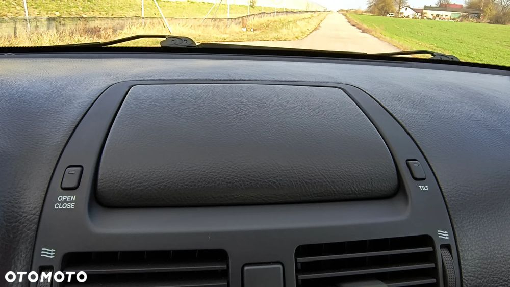 Toyota Avensis - 30