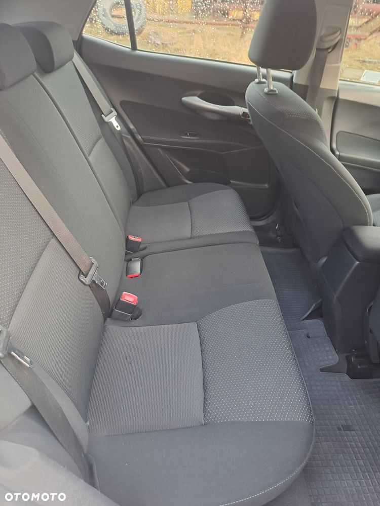 Toyota Auris 2.0 D-4D 2010 - 6