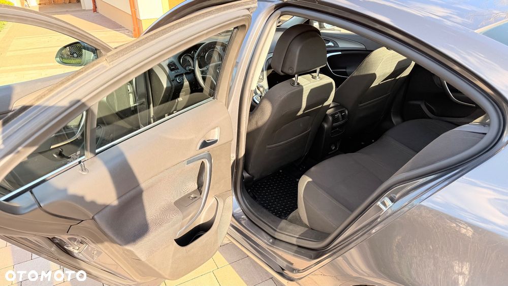 Opel Insignia 2.0 CDTI - 10