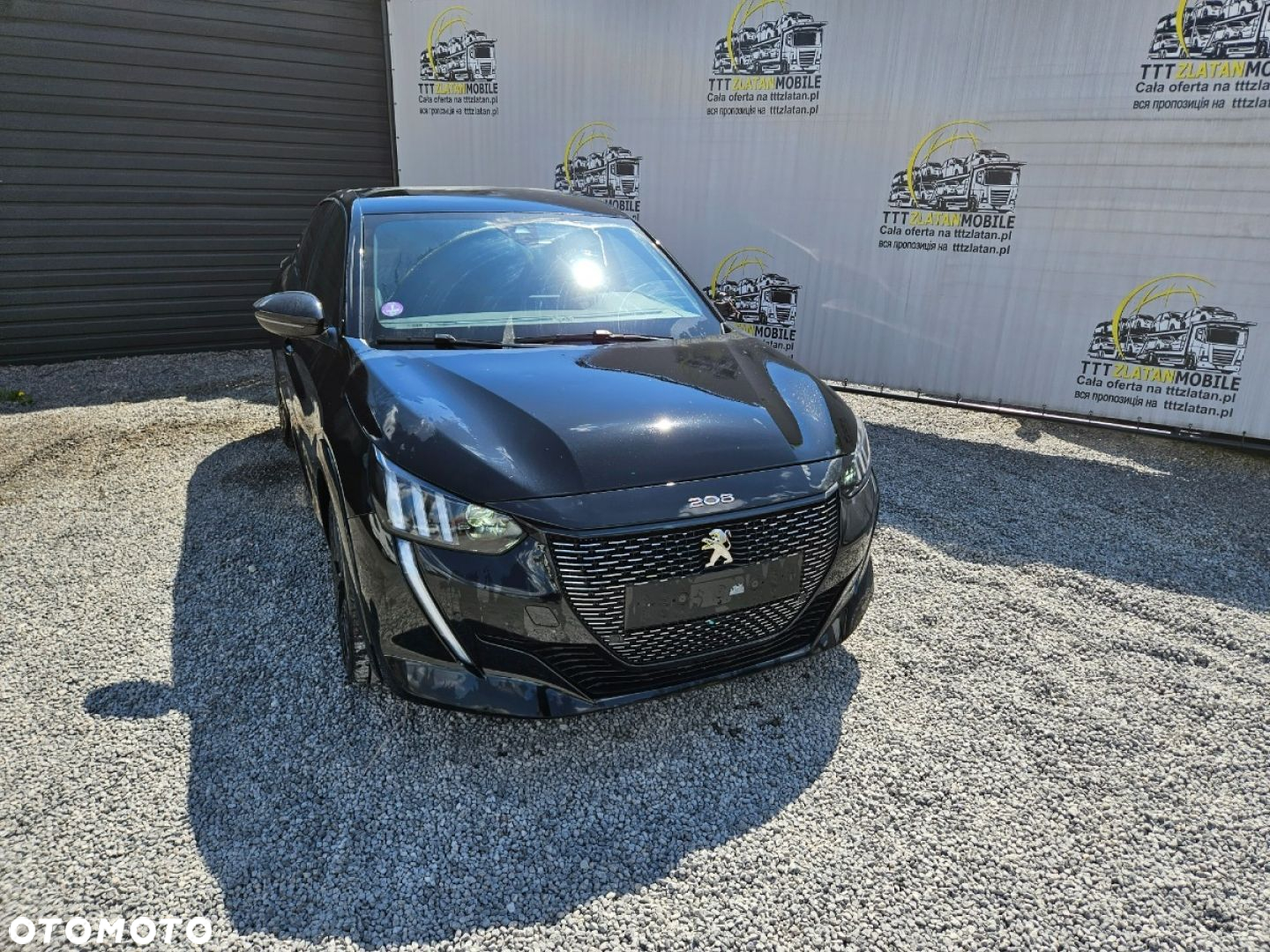 Peugeot 208 - 11