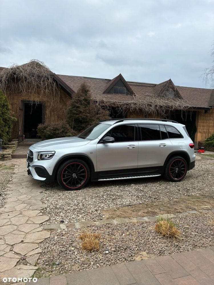 Mercedes-Benz GLB 200 4-Matic AMG Line 8G-DCT - 4