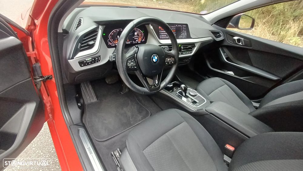 BMW 118 i Aut. Advantage - 23