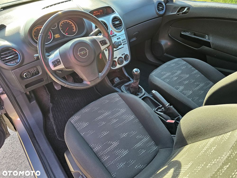 Opel Corsa - 9