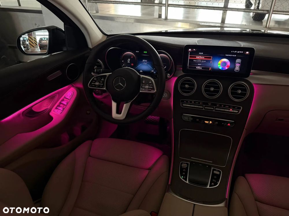 Mercedes-Benz GLC - 37