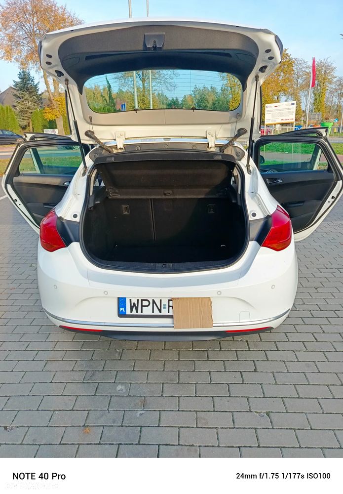 Opel Astra - 10