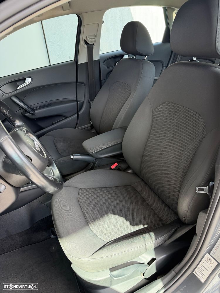 Audi A1 Sportback 1.6 TDI S-line - 16