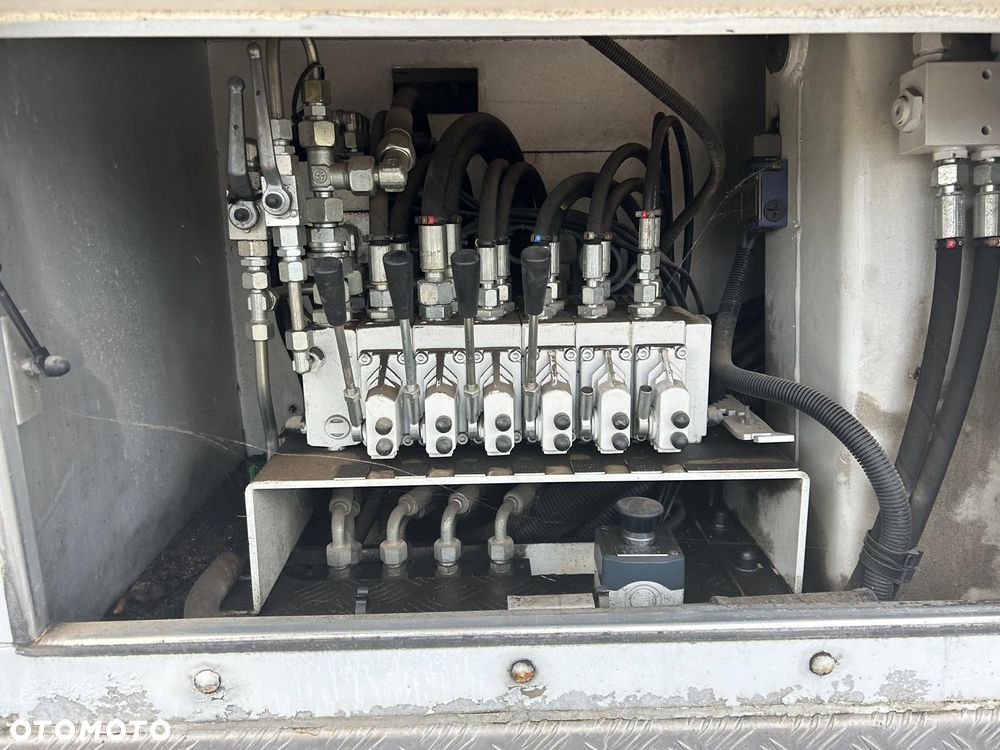 Iveco EEV120E22 - 12