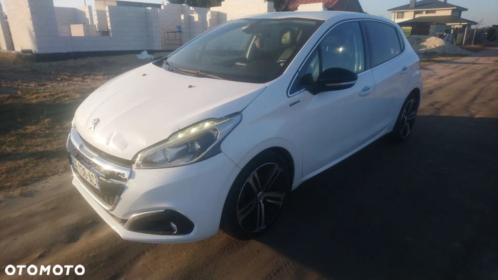 Peugeot 208 1.6 BlueHDi Active S&S - 9