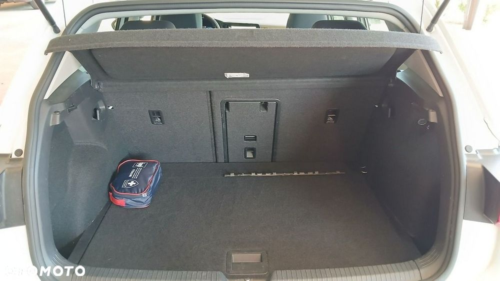 Volkswagen Golf 1.5 TSI EVO Style - 15