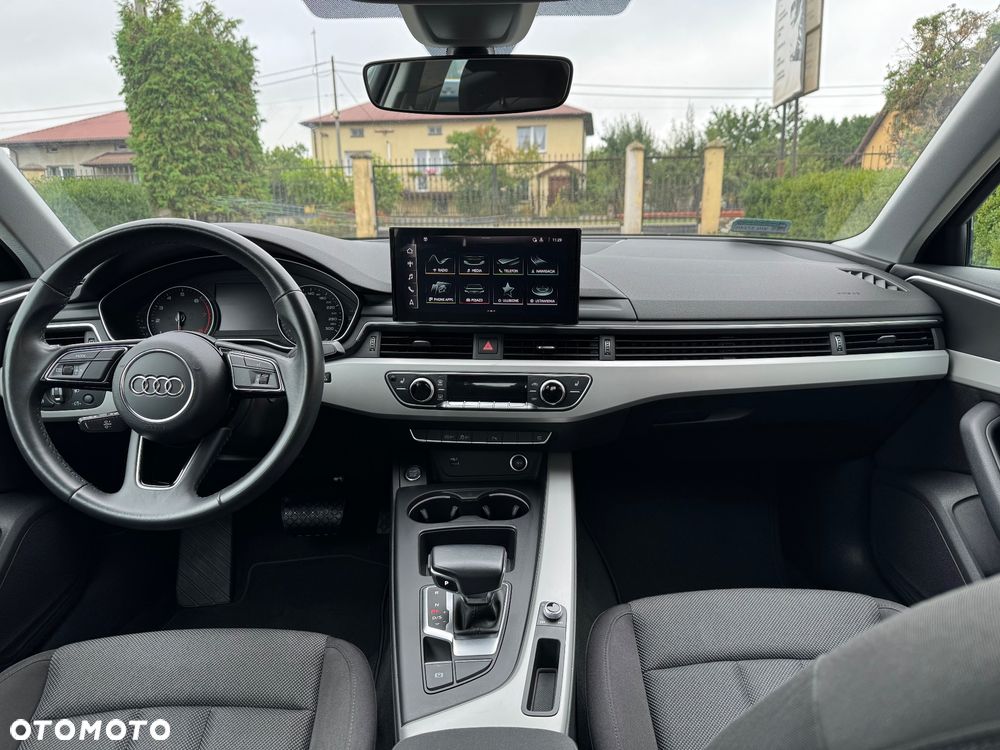 Audi A4 Limousine - 10